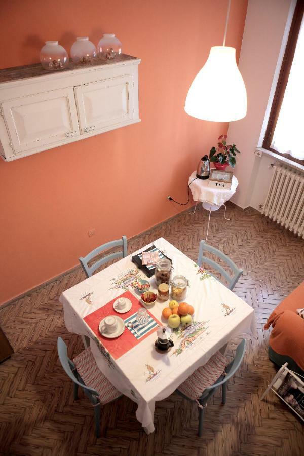 ペザロ Goga&Romeo Bed & Breakfast エクステリア 写真